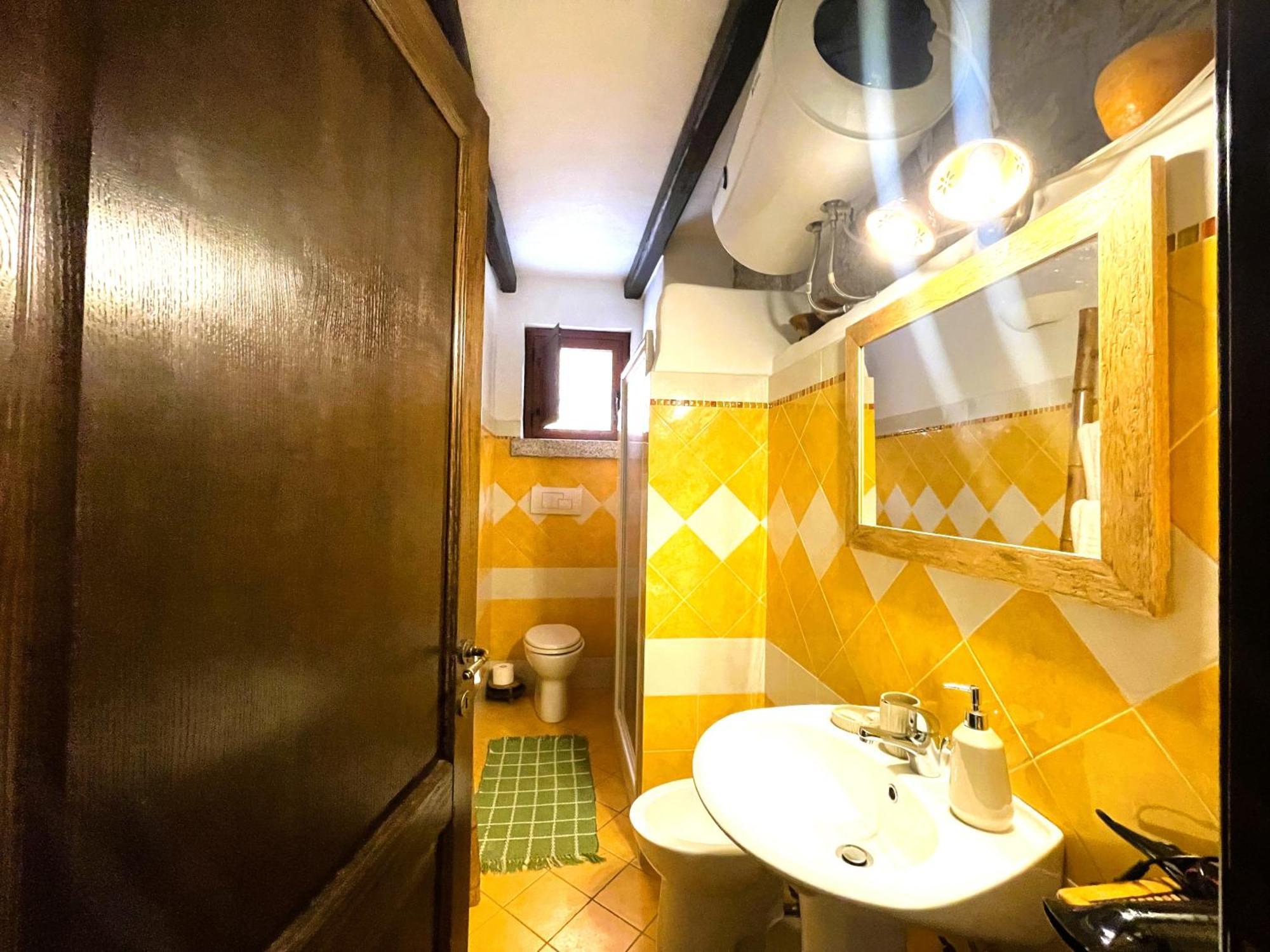 Amsicora 8 Lt Hotel Олбия Екстериор снимка